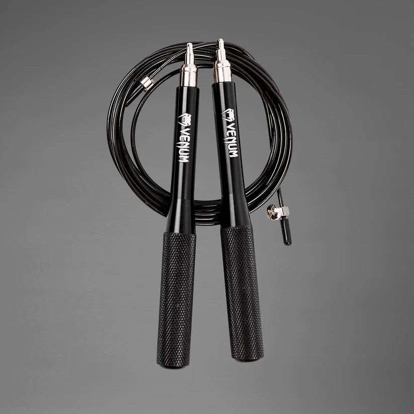 דלגית ידיות מתכת במגוון צבעים Venum Speed Rope